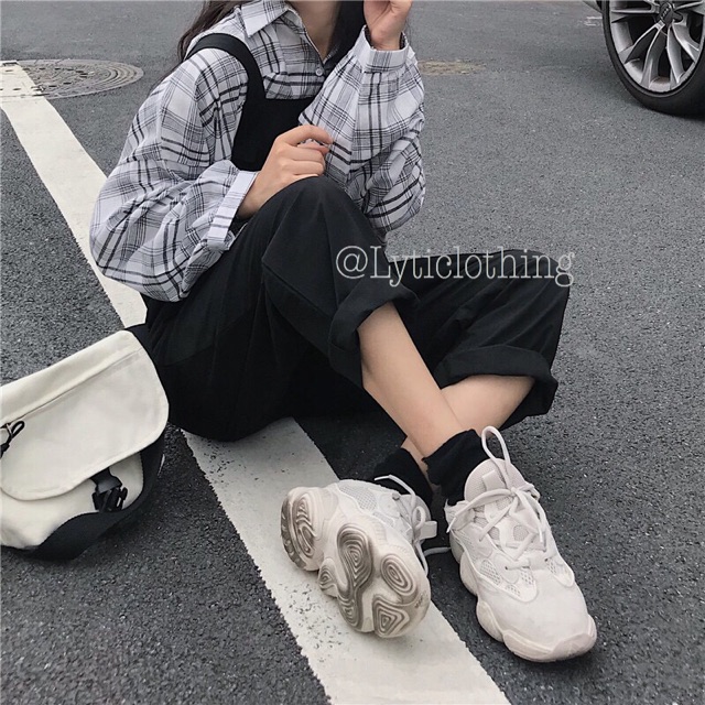 Quần yếm kaki túi ngực dáng lửng Y4
