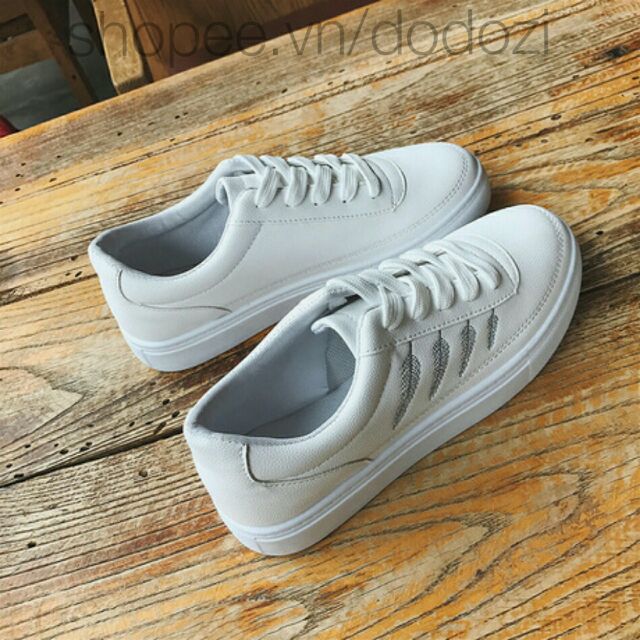 GIÀY NỮ GIÀY SNEAKER THÊU LÁ SIÊU ĐẸP PHOM GỌN | BigBuy360 - bigbuy360.vn