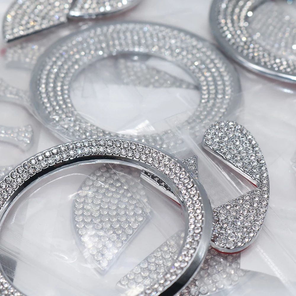 BMW Miếng dán trang trí vô lăng xe hơi đính kim cương giả độc đáo cho Toyota Mazda