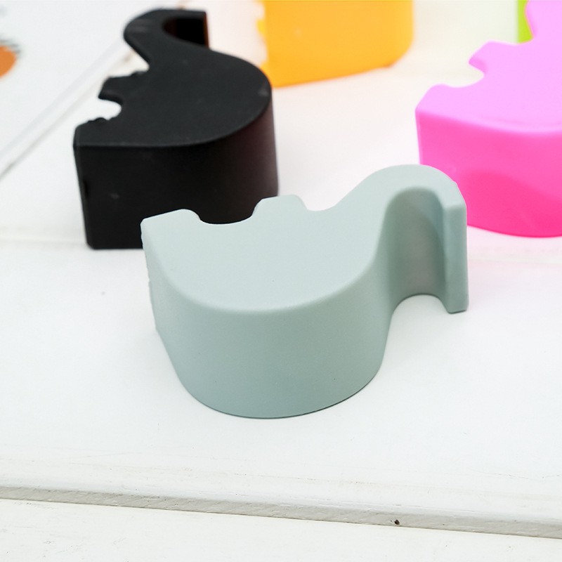GIÁ ĐỂ ĐIỆN THOẠI XEM PHIM, NGHE NHẠC HÌNH VOI CON KUTE, TIỆN LỢI