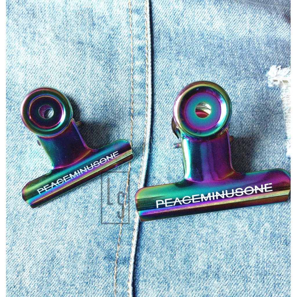 Kẹp mũ peaceminusone laser GD 2019 - Sẵn hàng