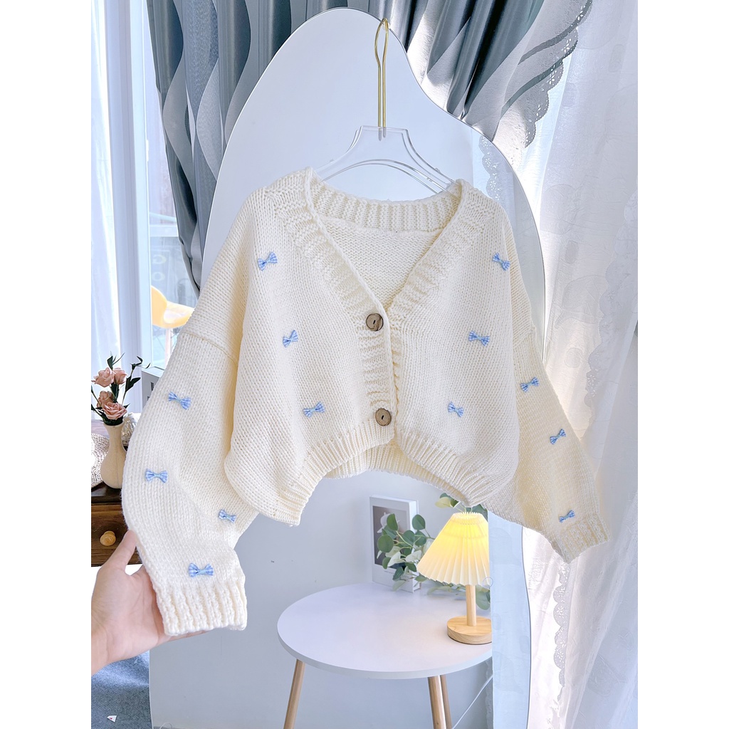 Áo len croptop trắng trơn đính nơ