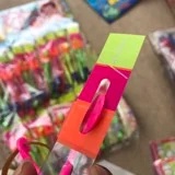 Đồ chơi phi tiêu bắn lên trời xoay như trái chò nâu