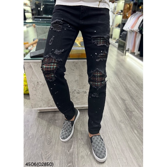 Quần jean vá nhăn kẻ màu xanh nâu,quần bò rách gối vá nhăn amirii