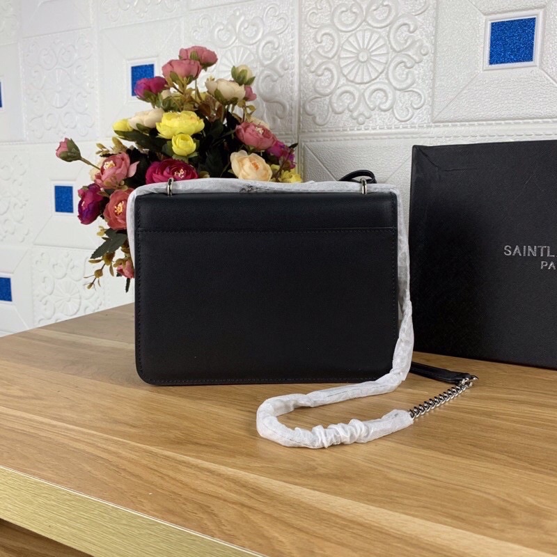 Túi xách Yves sanit laurent màu đen size 22cm