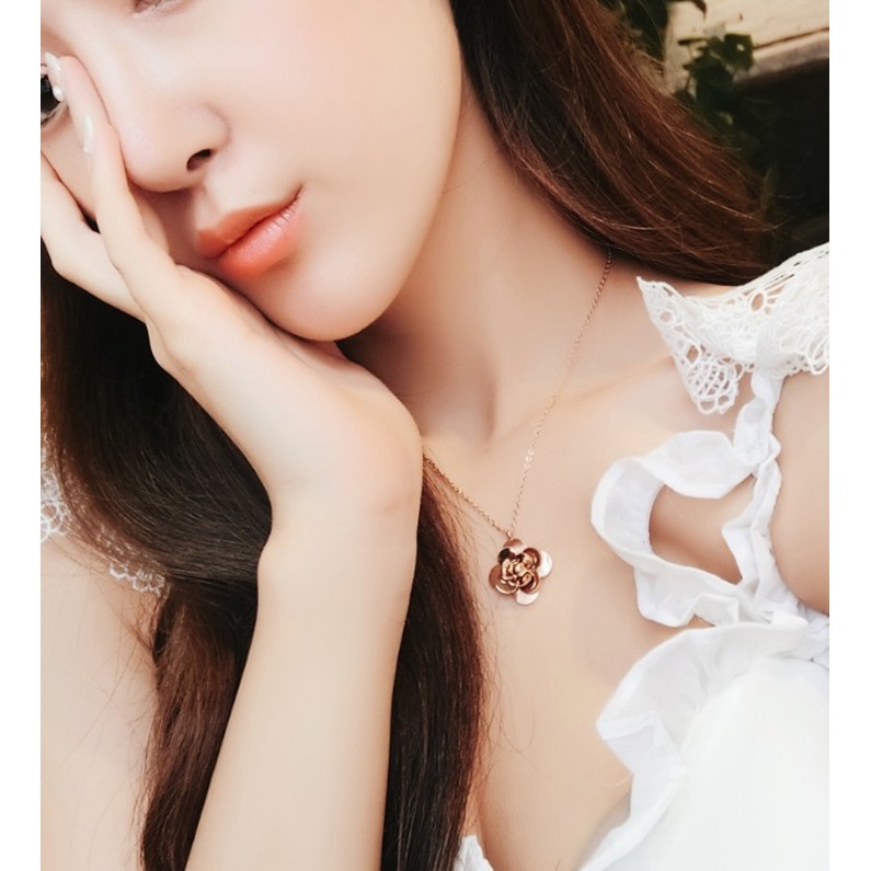 DÂY CHUYỀN TITAN, VÒNG CỔ HOA TRÀ THỜI TRANG TN028 siêu đẹp, bền màu, chuẩn thời trang