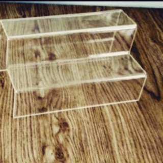 Kệ mica 2 tầng trưng bày mô hình dài 20cm