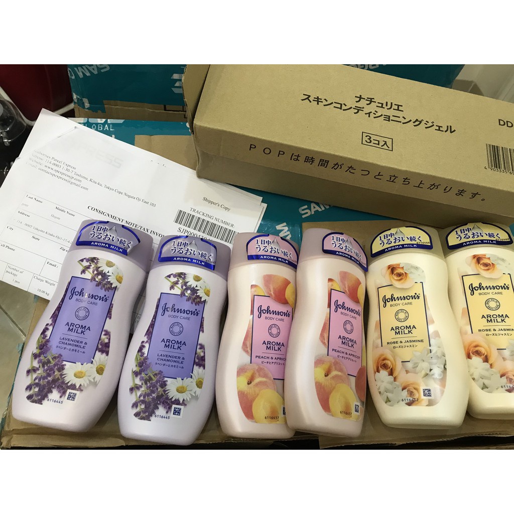 Sữa dưỡng thể dưỡng ẩm toàn thân jonhson body care Aroma milk Nhật bản 200ml