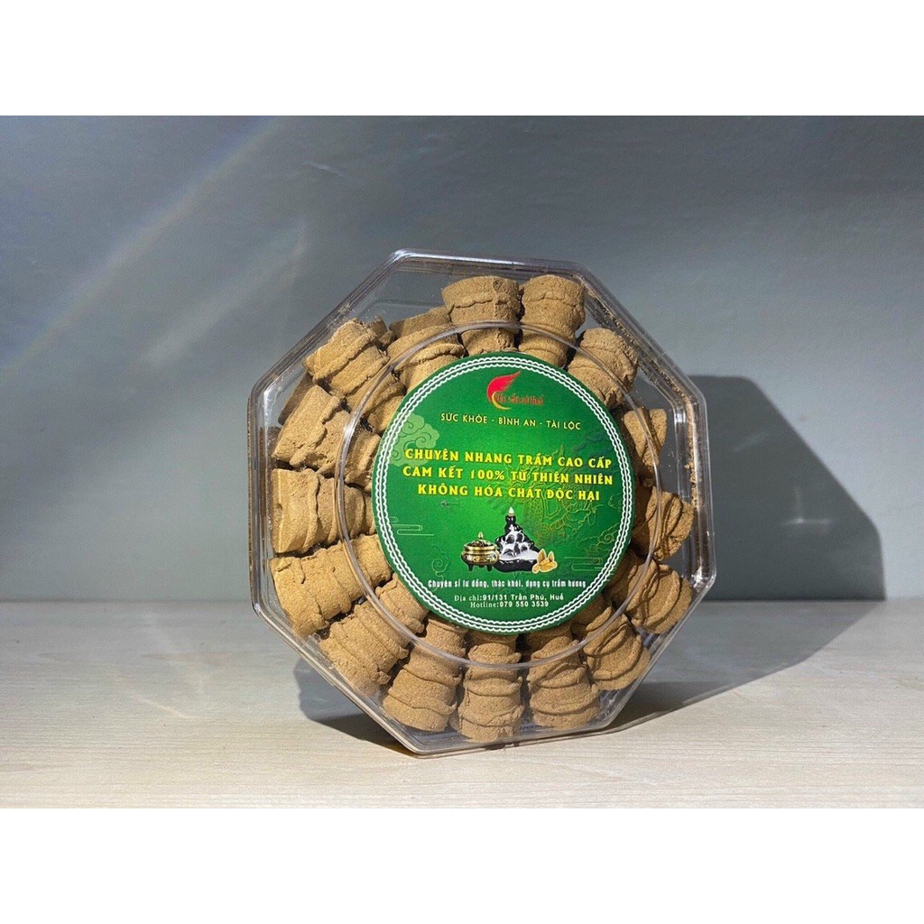 Nụ Trầm tháp thác khói