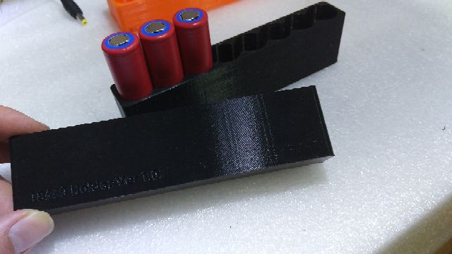 Giá đỡ pin 18650 dùng cố định pin cho máy hàn cell