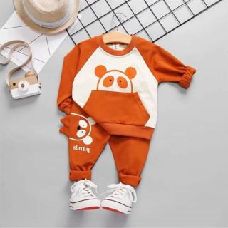 Có những niềm vui vô cùng nhỏ bé..
Có những hạnh phúc không thể đặt tên..
______________________________