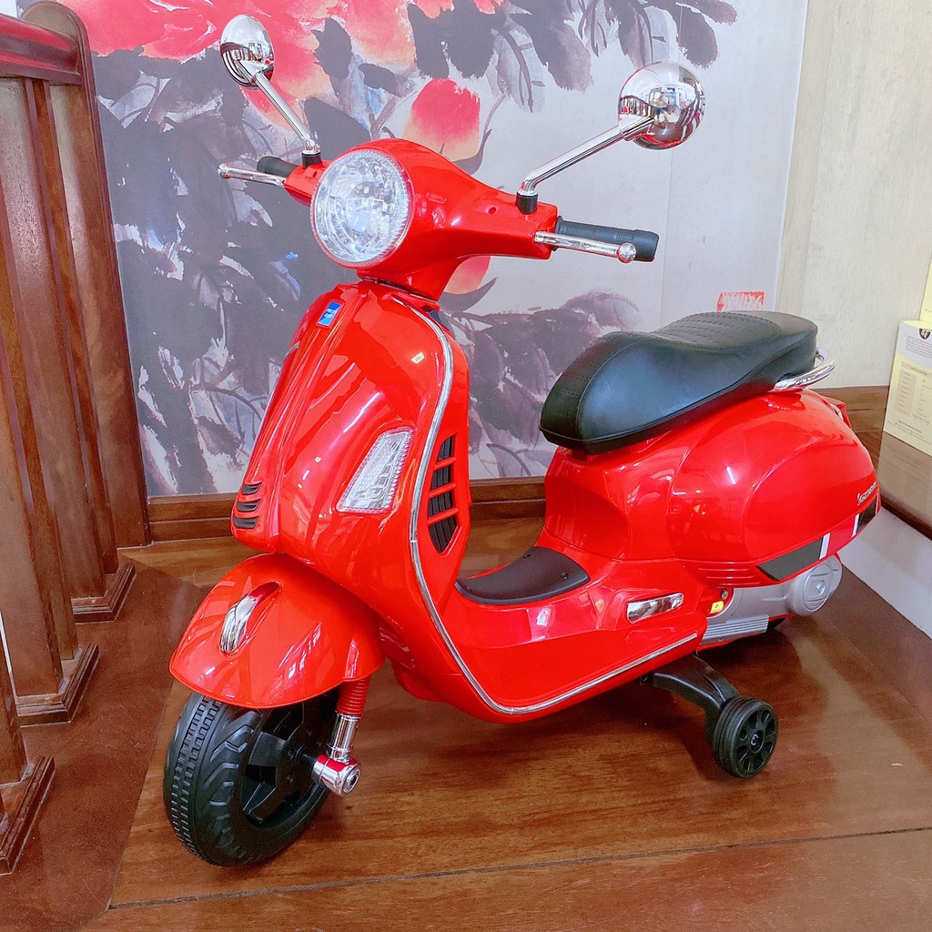 Xe máy điện trẻ em cao cấp VESPA Q618 ( Động cơ 12V, Bình ắc quy:bình 6V4.5AH)