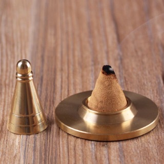 Khuôn Đồng Đốt Bột Trầm