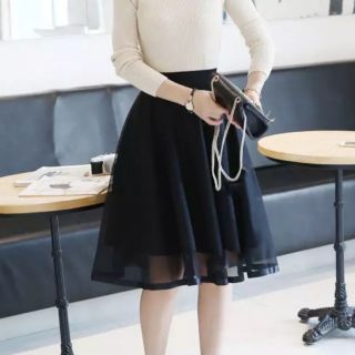 (Có sẵn)Chân váy tutu lưới dáng dài trơn - đính hạt ngọc