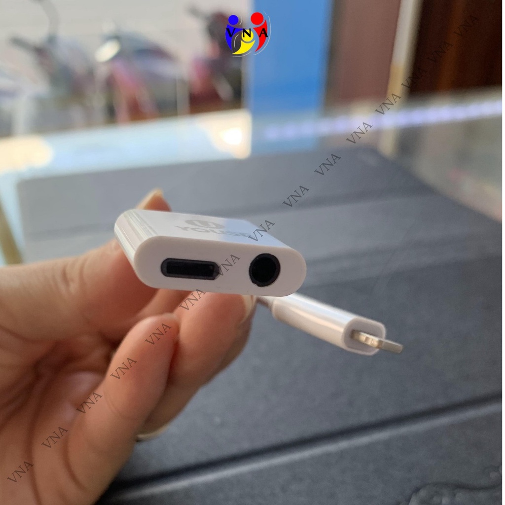 Jack chia cổng sạc lightning, giắc chuyển đổi vừa sạc vừa đeo tai nghe cho ip - VNA