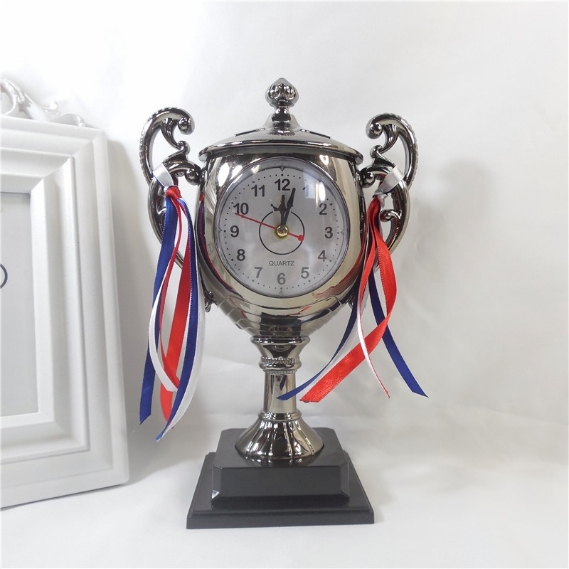 Đồng Hồ Báo Thức Để Bàn Phong Cách Retro