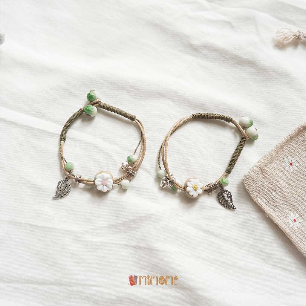 Vòng gốm hoa phối chiếc lá