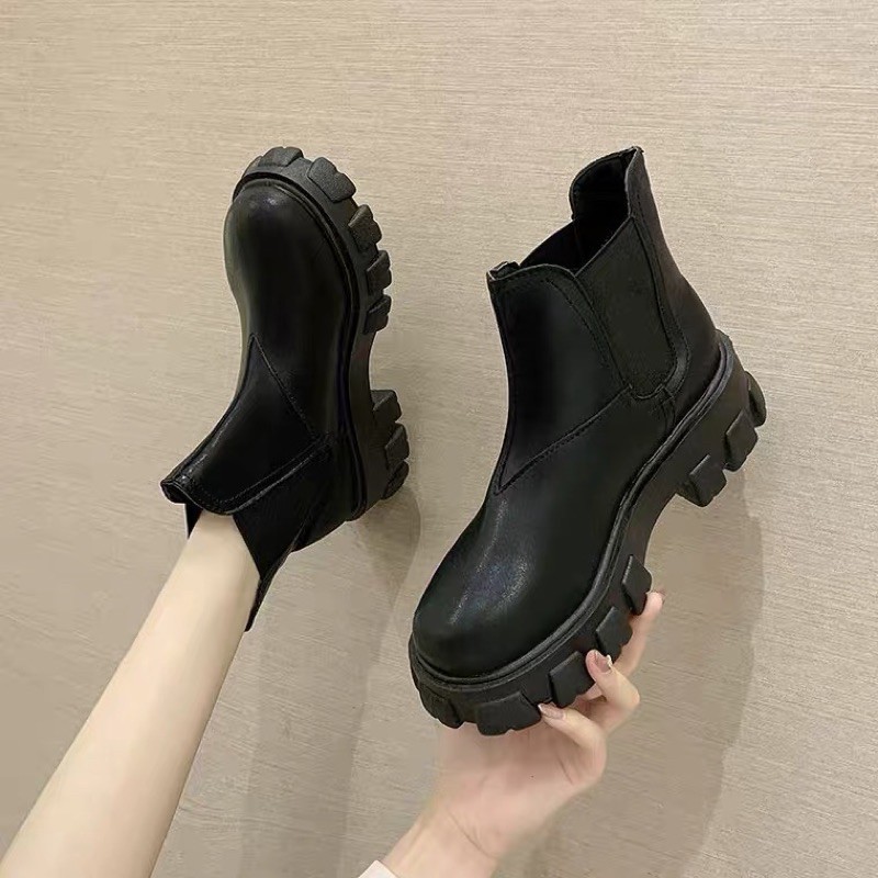 Boot nữ đế thô