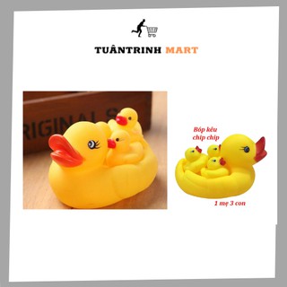 Vịt thả bồn tắm 1 mẹ 3 con