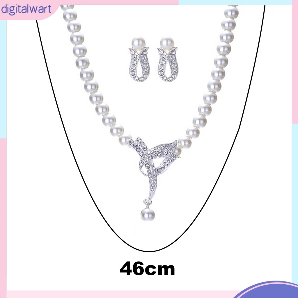 Bộ dây chuyền và khuyên tai đính ngọc trai giả sang trọng