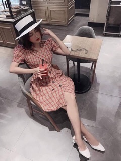 Đầm caro cổ vest