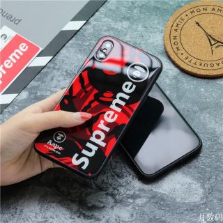 Ốp iPhone X Supreme