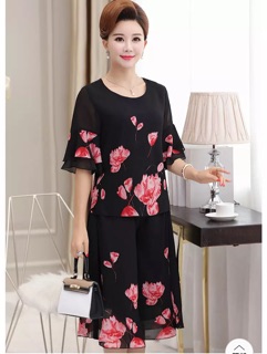 Bộ quần áo dành cho mẹ