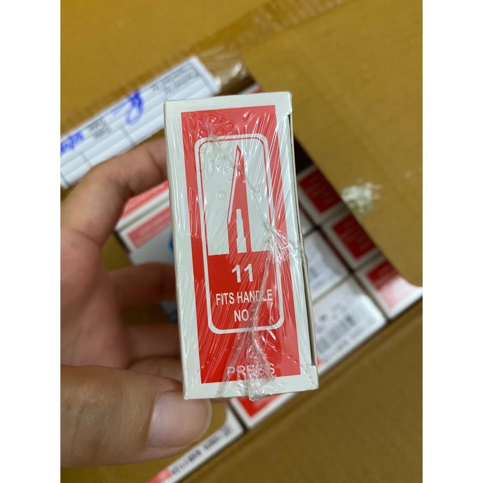 Lưỡi dao mổ số 11 (100 cái/ 1 hộp)