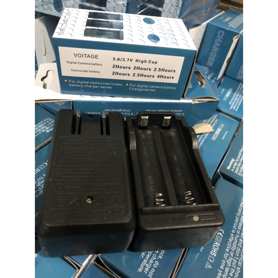 Sạc pin 18560, nhỏ gọn, dễ sử dụng