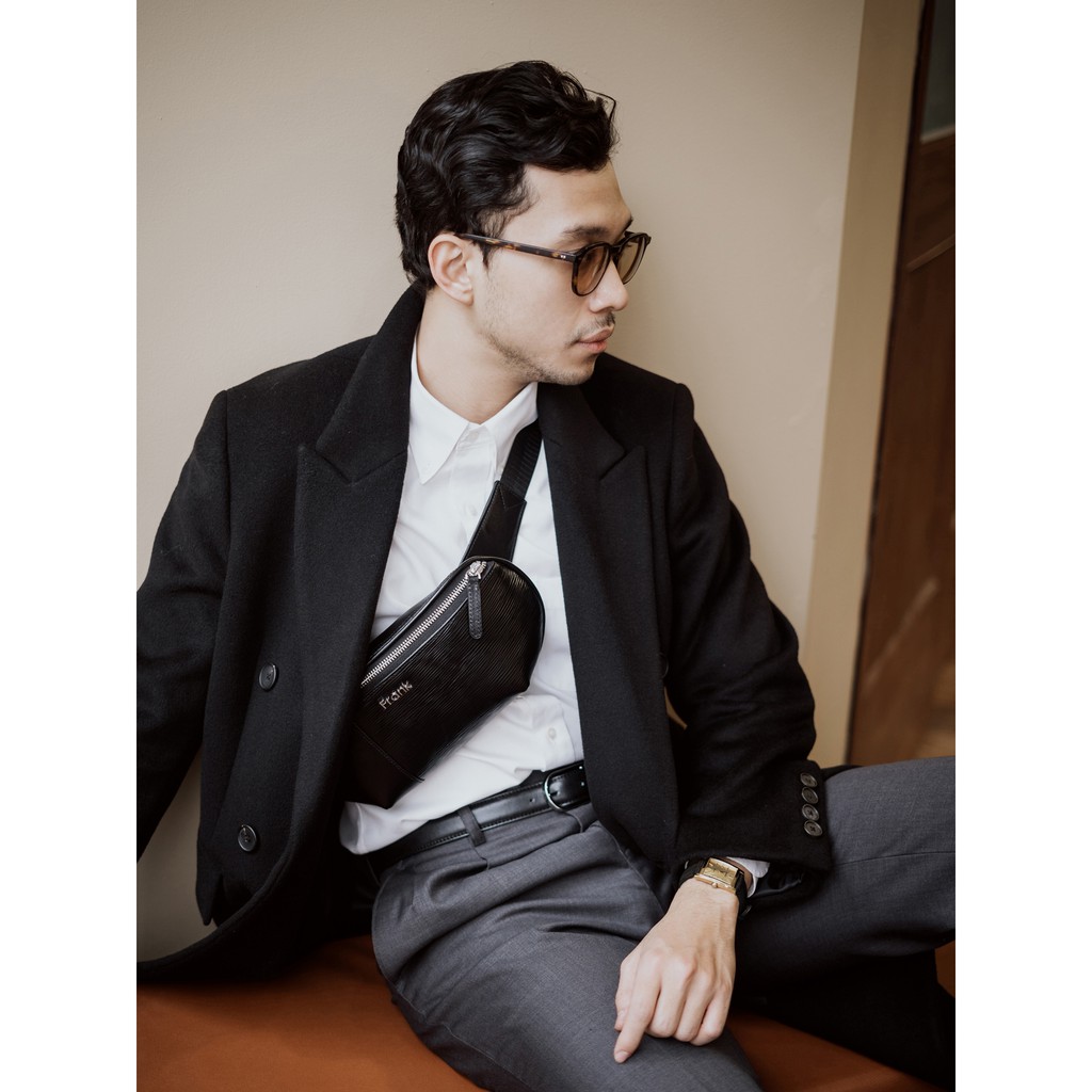 Túi Đeo Ngực Nam Da Bò Saffiano Cao Cấp FRANK Conary Sling Pouch, Túi Nam Sang Trọng Tiện Dụng