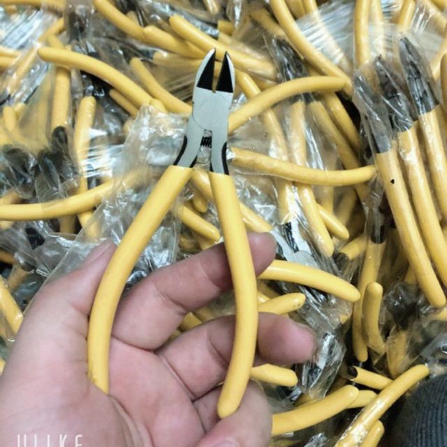Kìm cắt kim