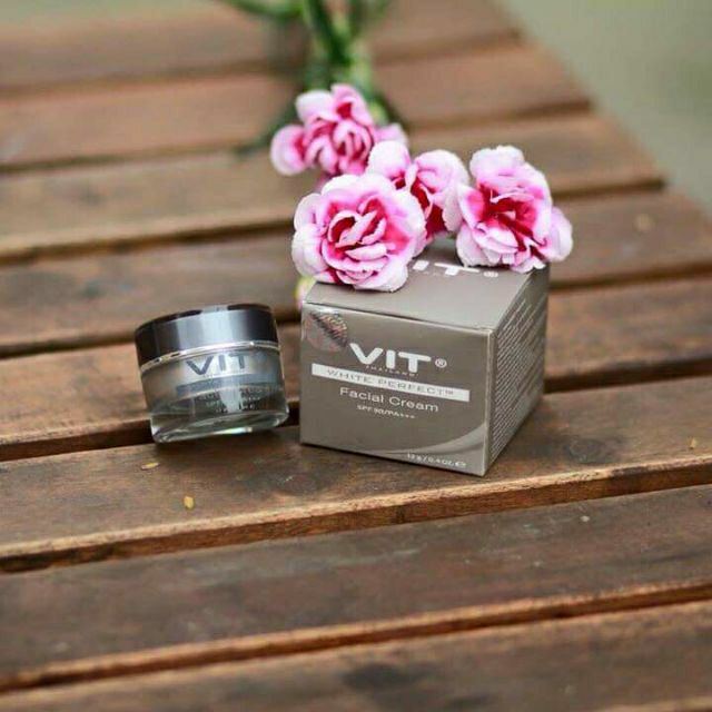 KEM DƯỠNG TRẮNG VIT FACICAL THÁI LAN