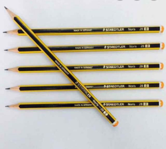 1 cây bút chì Đức 120