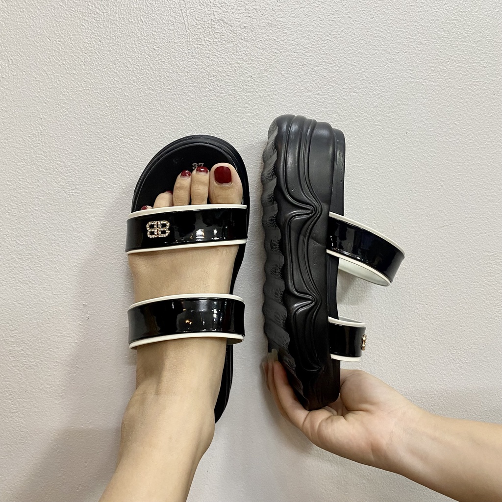 Dép cao gót nữ đế bằng 4 phân WOMENSTYLE 2 quai ngang cực xinh đế cao su chống trơn 2 màu trắng đen LÙI 1 size mã TD25