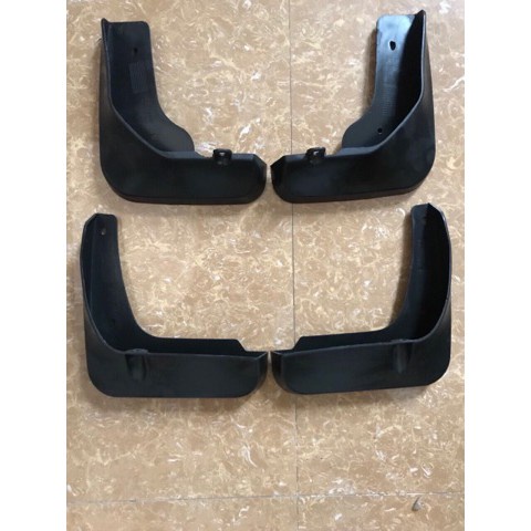bộ 4 chắn bùn bánh daewoo matiz 2 và matiz 3