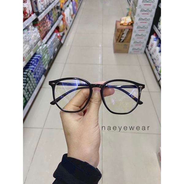 Kính mắt không độ gọng nhựa form vuông to xinh xắn