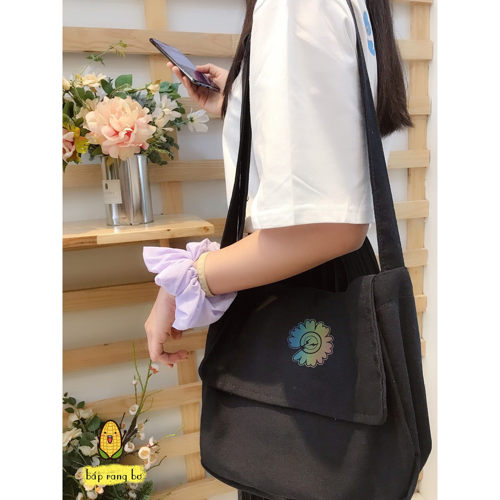 TÚI TOTE ĐEO CHÉO PHẢN QUANG BÔNG HOA UNISEX NAM NỮ [CÓ TÚI CON] - VẢI CANVAS MÀU TRẮNG - ĐEN - PHONG CÁCH ULZZANG