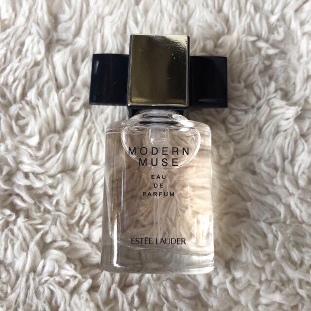 Nước hoa Mini ESTEE LAUDER MODERN MUSE 4ml no box