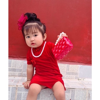 sườn xám nhung cho mẹ và bé