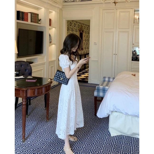 ĐẦM MIDI XÔ REN HOA NÚT BỌC (TH)