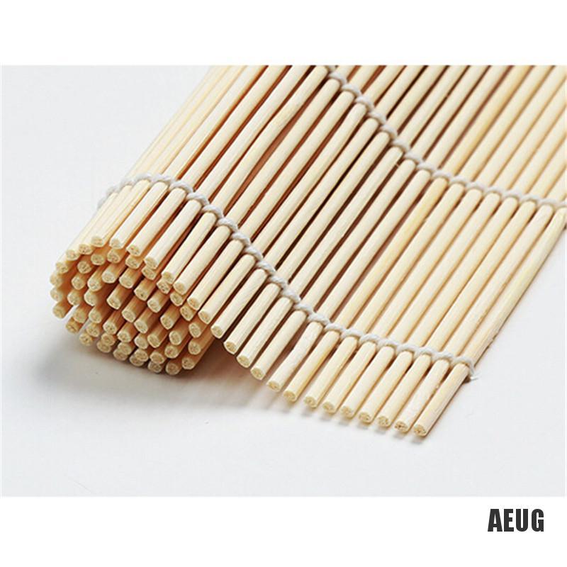 Thảm Cuộn Sushi Làm Từ Tre Kèm Vá Múc Cơm Sử Dụng Tiện Lợi