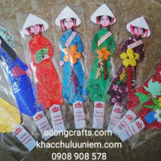 Bookmark vải lụa và giấy vẽ cảnh