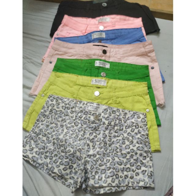 Quần short kaki bé gái sale 100k/c