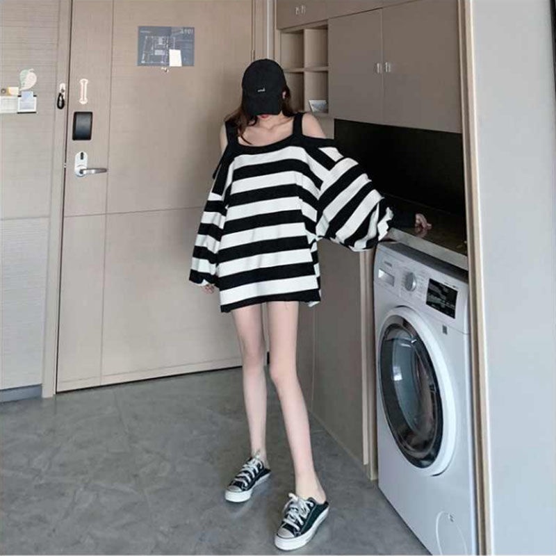 COZOK Áo len tay dài form rộng họa tiết kẻ sọc trẻ trung