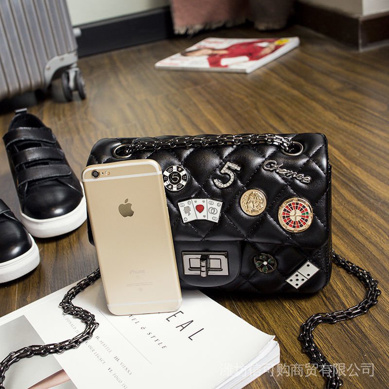 Túi Đeo Chéo Mini Họa Tiết Hình Thoi Phối Dây Đeo Sợi Xích Thời Trang 2022 Cho Nữ