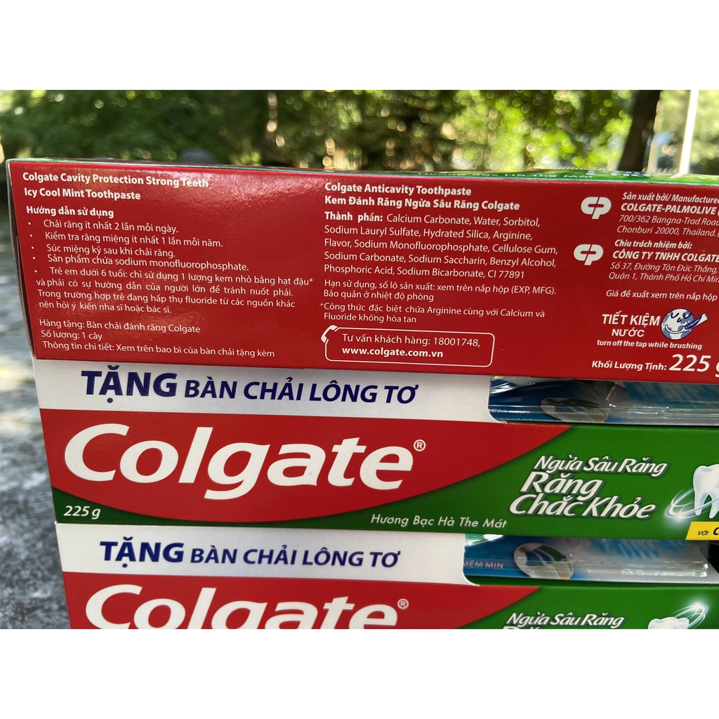 KEM ĐÁNH RĂNG COLGATE CHẮC RĂNG THƠM MIỆNG NGỪA SÂU RĂNG 225G TẶNG BÀN CHẢI