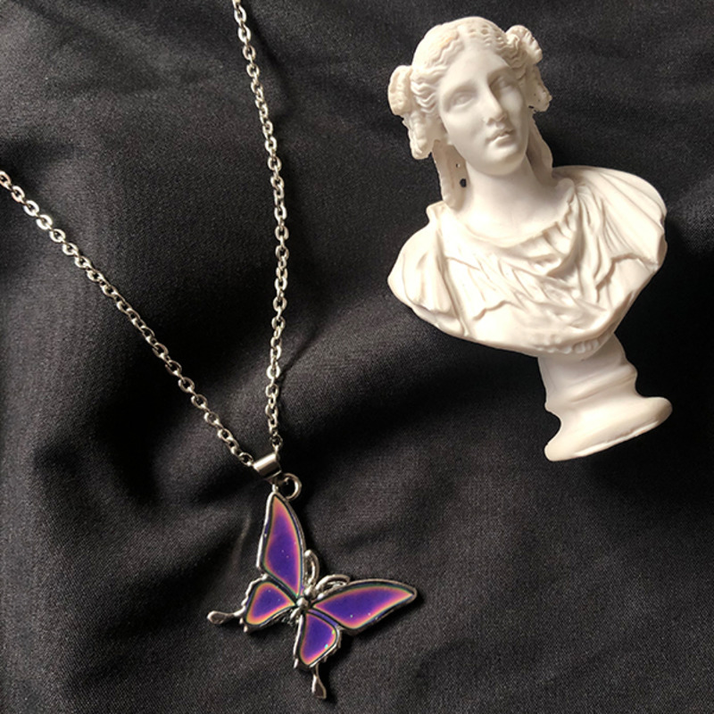Mặt Dây Chuyền Hình Bướm Thay Đổi Màu Sắc Theo Nhiệt Độ 19AA Phong Cách Hip-Hop Cá Tính