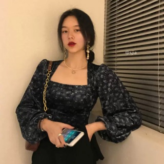 Áo nhung tay bồng hoạ tiết hoa Ulzzang