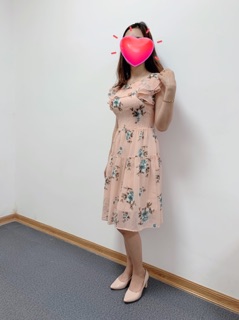 Pass váy thiết kế