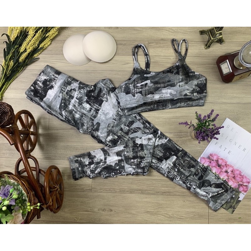 Đồ tập yoga , thun poly 4 chiều dày dặn sẵn mút , phối dây chân MS 011